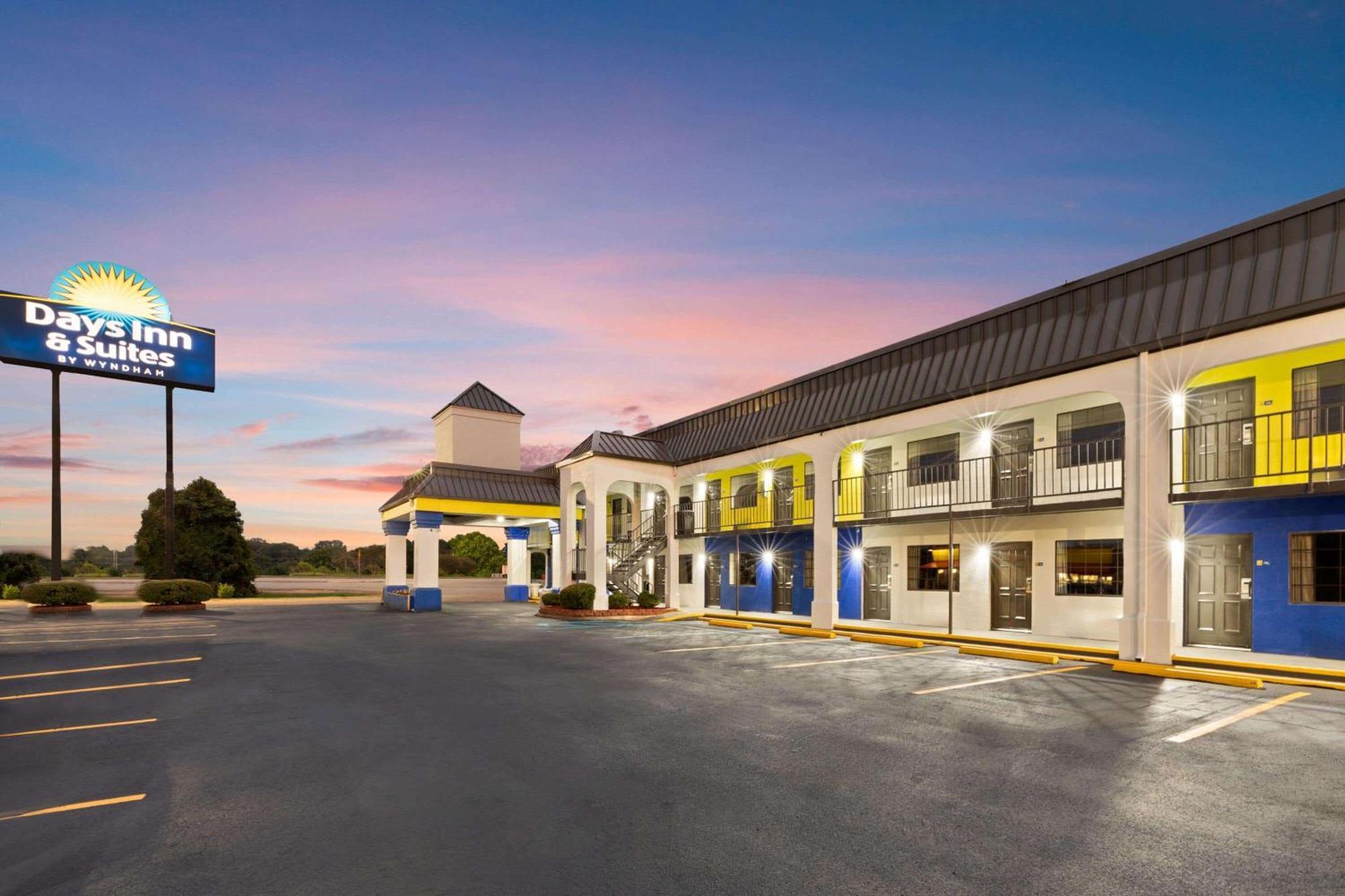 Days Inn & Suites By Wyndham Vicksburg Exteriér fotografie